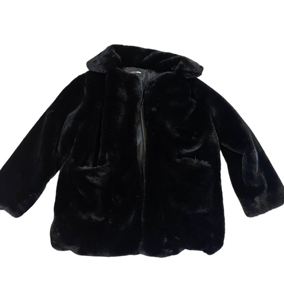 Fashion Nova Jackets & Blazers - Women’s FASHION NOVA Black Faux Fur Coat Super Soft